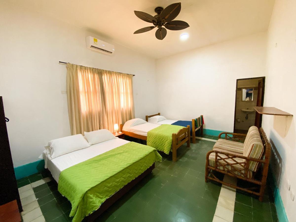 Bed and Breakfast Mansion Bahia Manga Cartagena Esterno foto