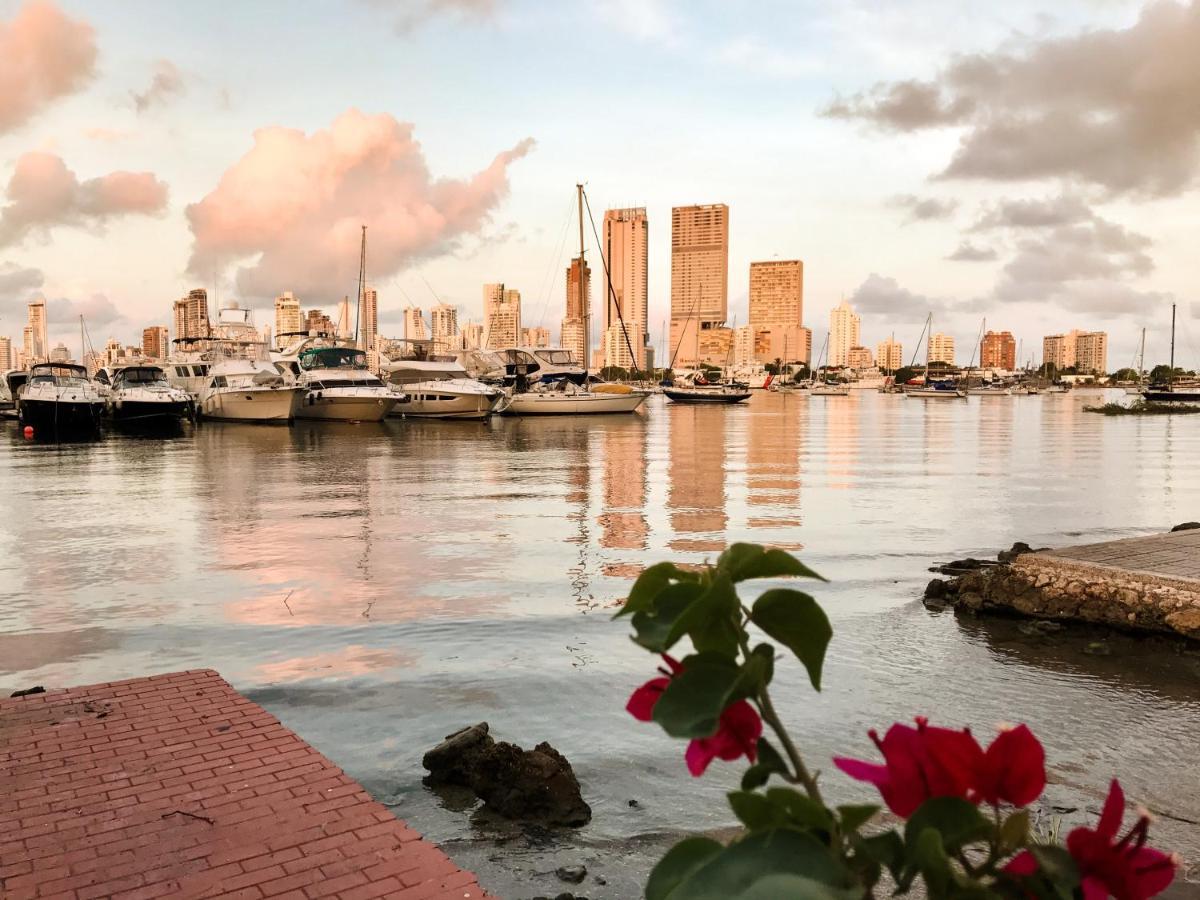 Bed and Breakfast Mansion Bahia Manga Cartagena Esterno foto