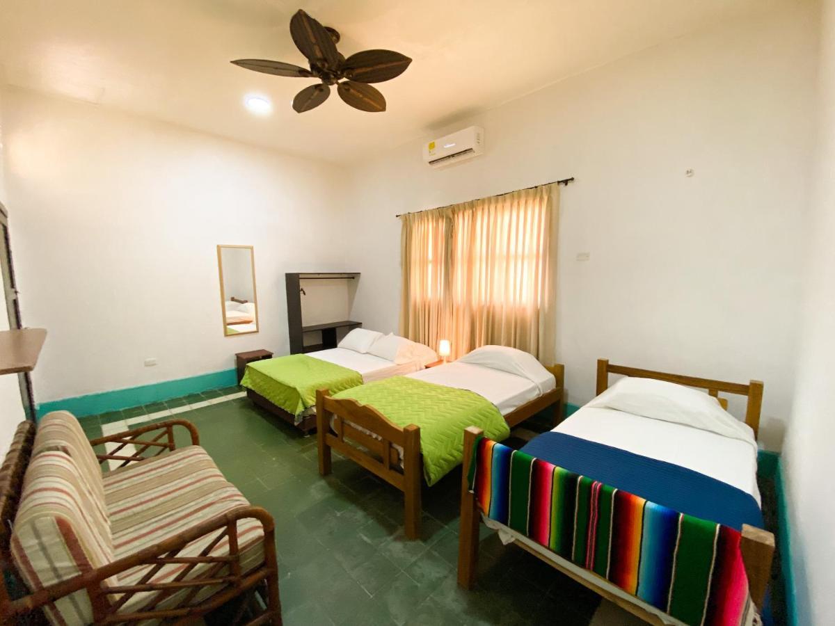 Bed and Breakfast Mansion Bahia Manga Cartagena Esterno foto