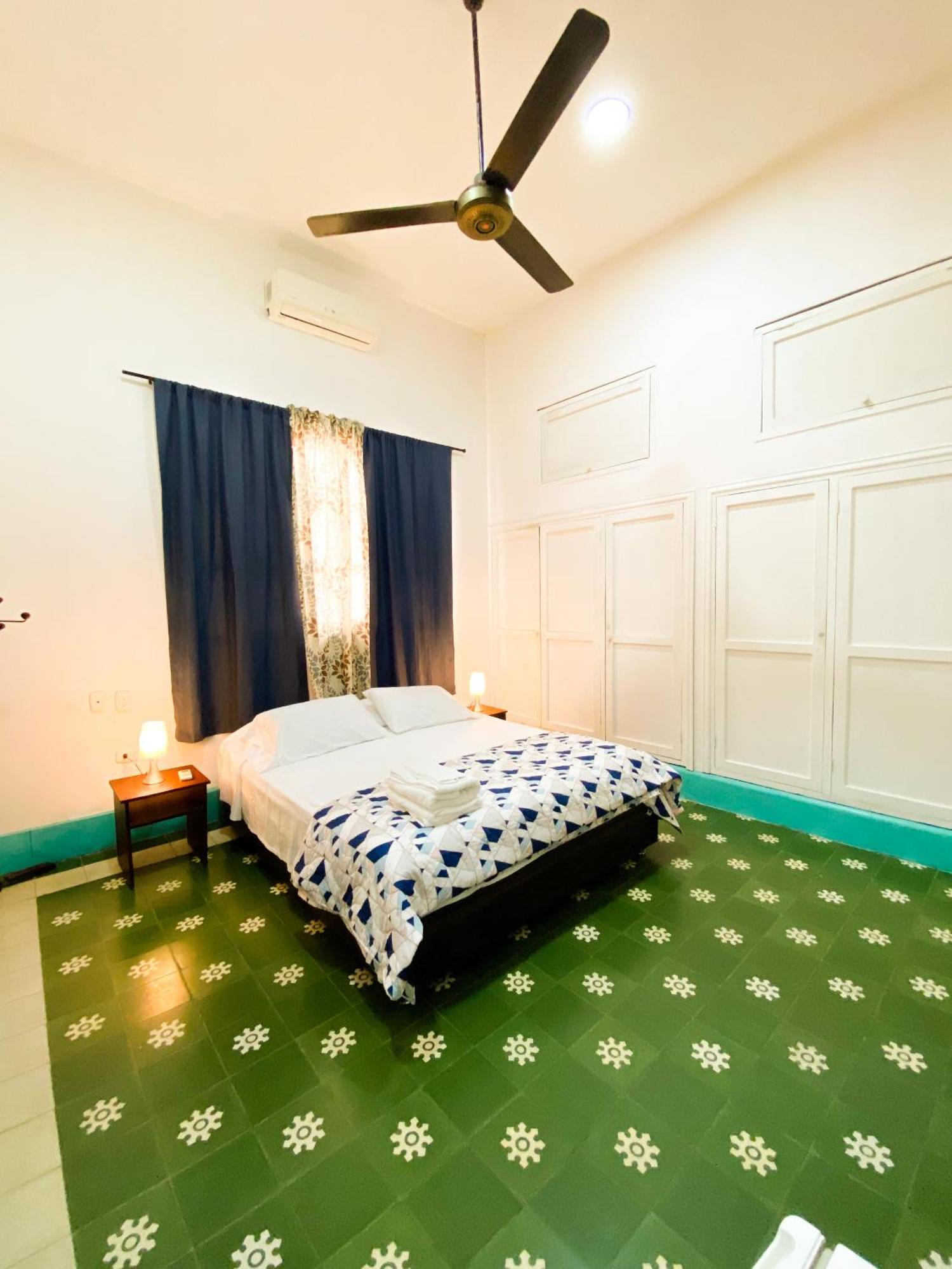 Bed and Breakfast Mansion Bahia Manga Cartagena Esterno foto