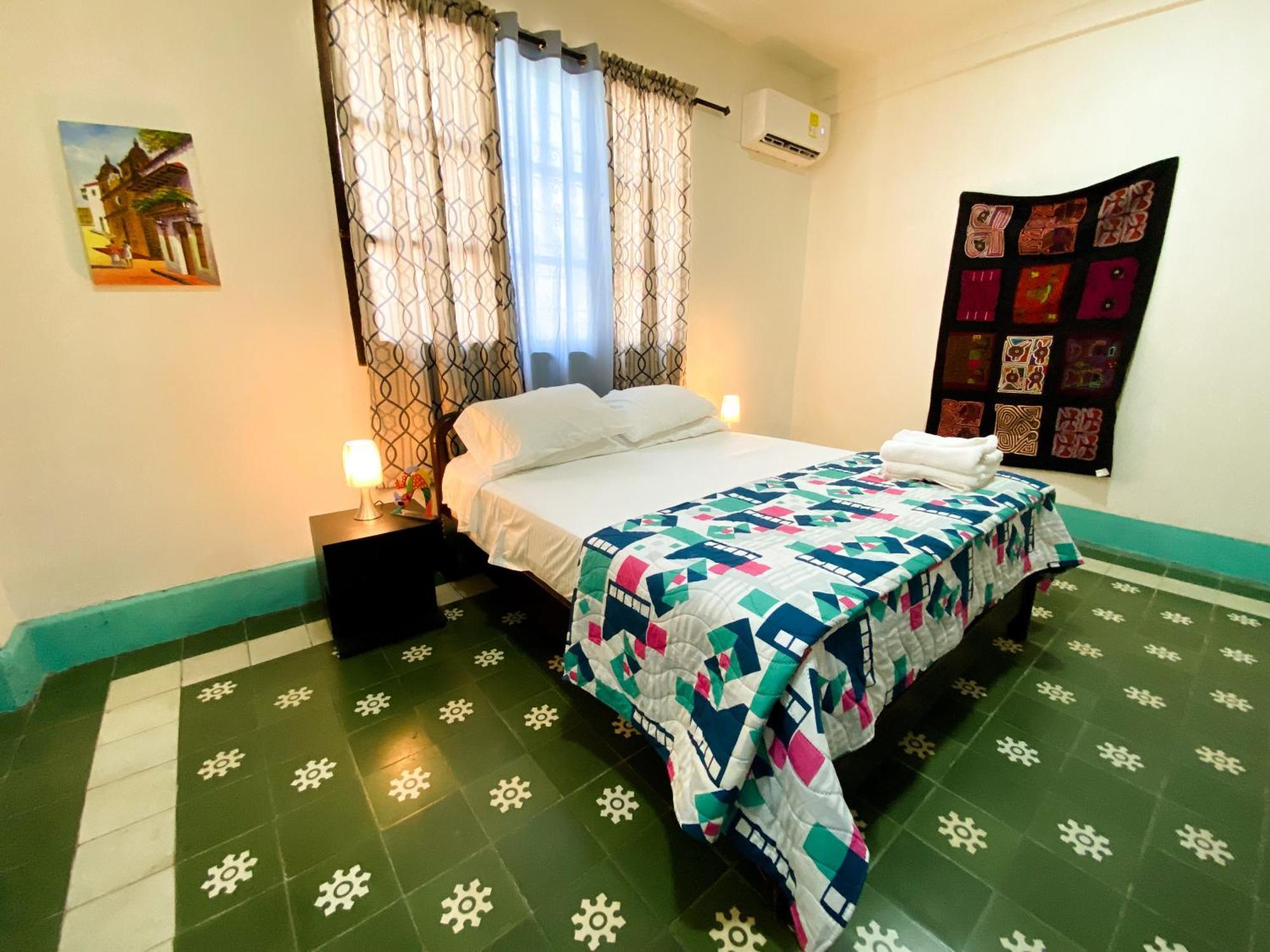 Bed and Breakfast Mansion Bahia Manga Cartagena Esterno foto